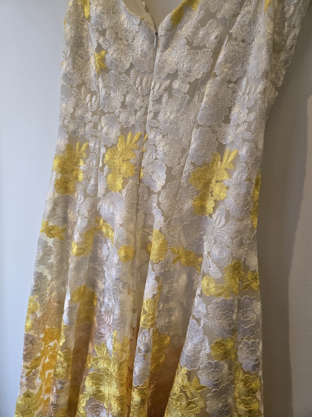 Dress the Population White and Yellow Floral Lace V-Neck Fit & Flare Midi Dress - Picture 10 of 12